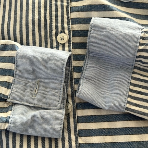 💚BUY 3 for $15💚 💚Cat&Jack Girl's Size M Blue striped Cotton Button-Up Shirt 7/8 - Picture 5 of 5